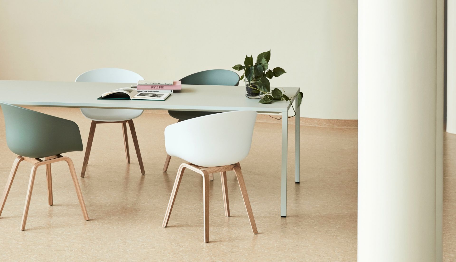 About A Chair AAC22 / AAC 22 Stuhl Hay-Hellblau About A Chair AAC22 / AAC 22 Stuhl Hay-Hellblau
