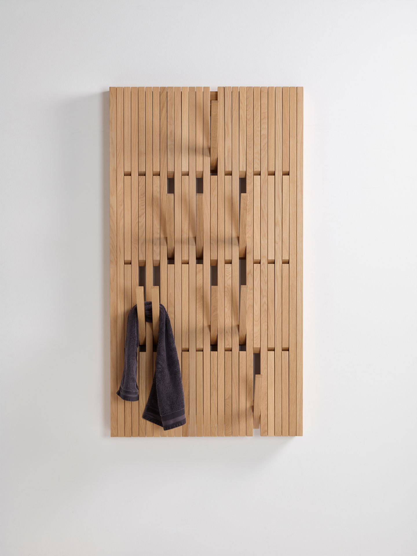 Piano Wandgarderobe groß Eiche Natur geölt PER/USE