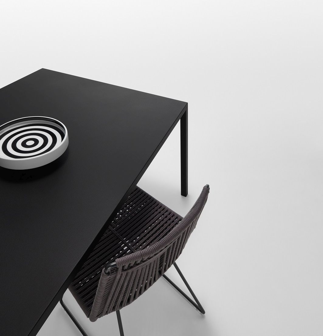 Tense Outdoor Table Tisch MDF Italia
