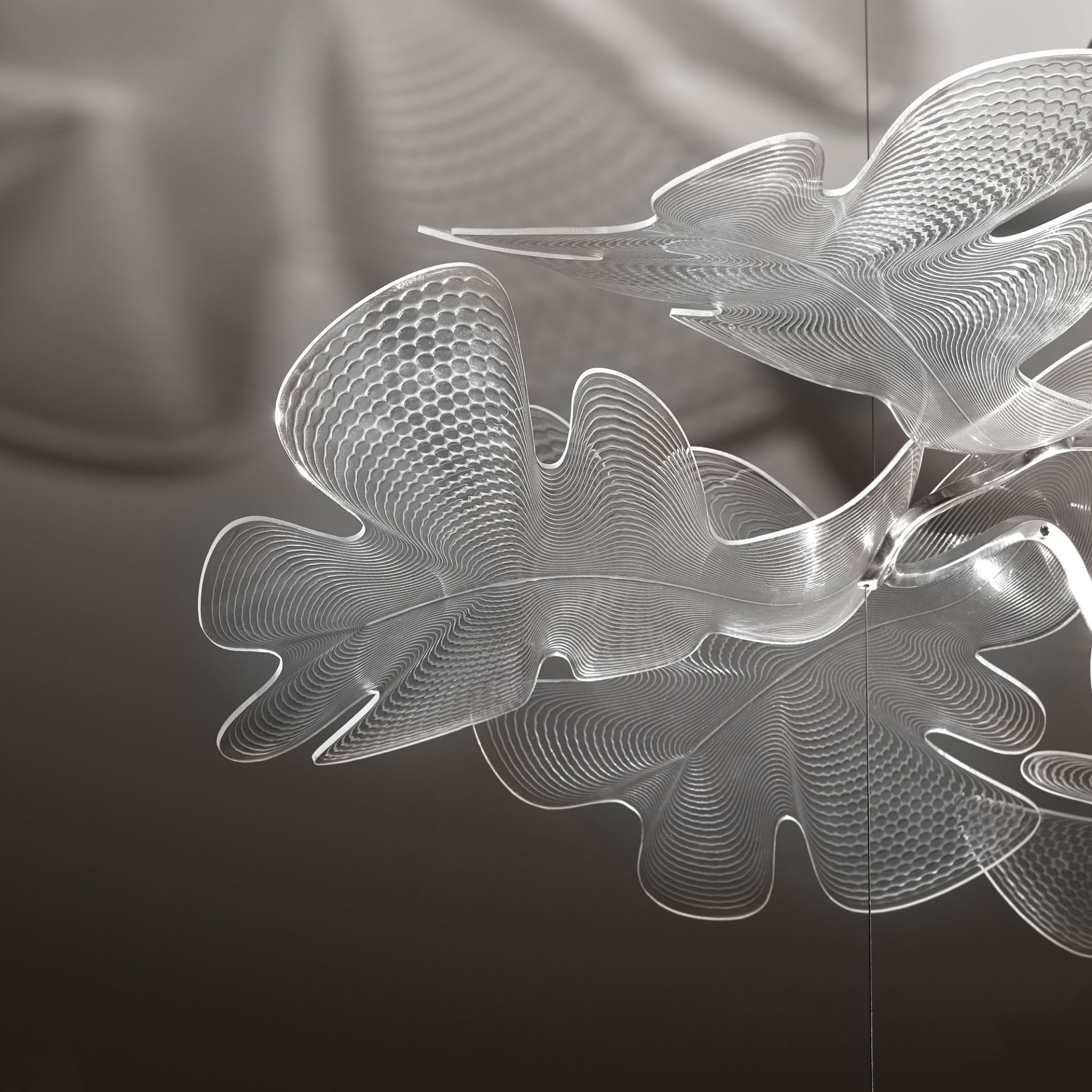 Chlorophilia Pendelleuchte Struktur Chrom Diffusor transparent Artemide