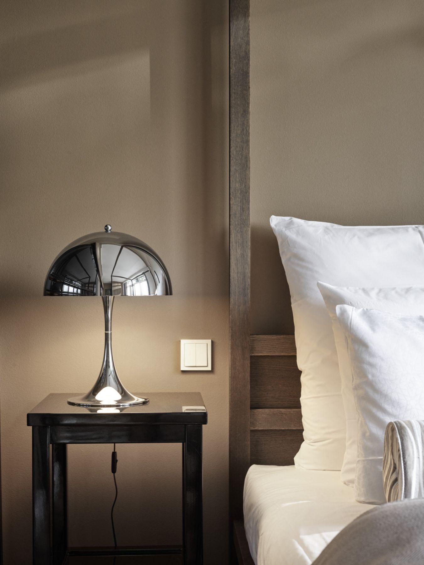Panthella 320 Table lamp Tischleuchte Louis Poulsen