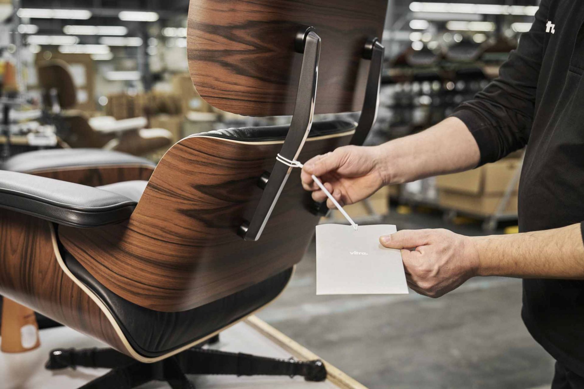 Eames Lounge Chair & Ottoman Armchair Leder Premium F / Leder Natural Vitra