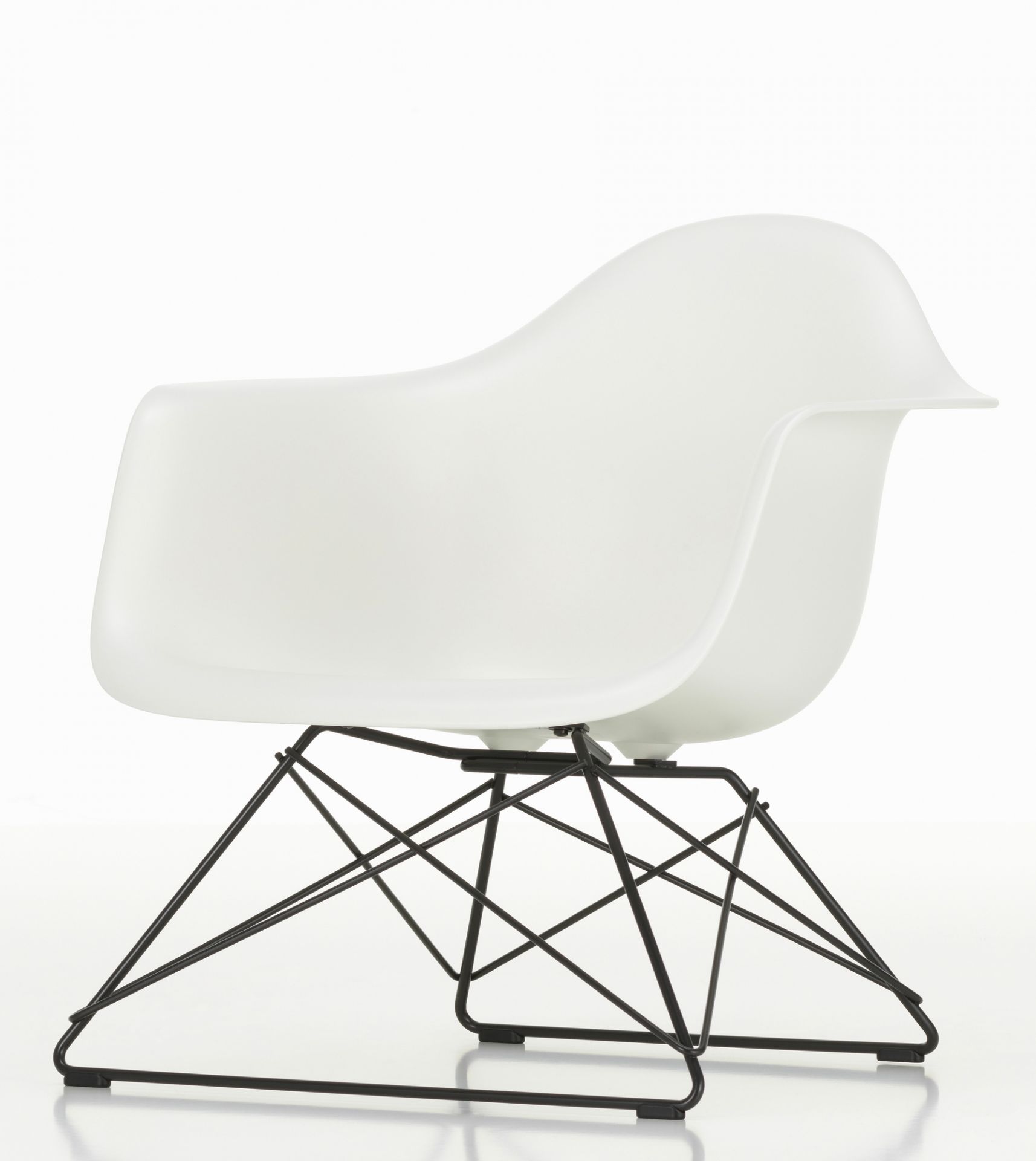 Eames Plastic Arm Chair LAR Stuhl Vitra