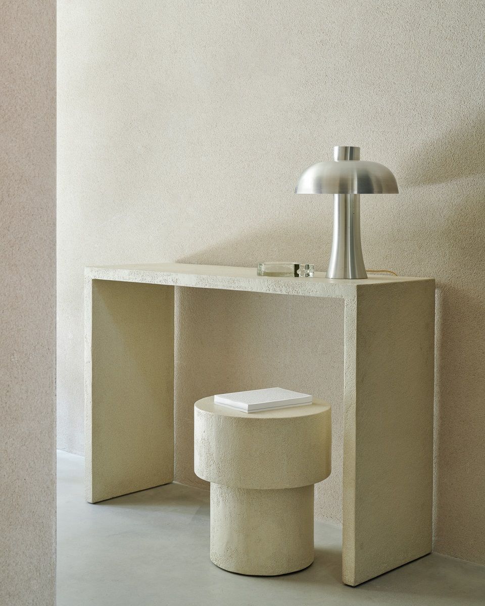 Elements Couchtisch Microcement Off White Pilzform Ethnicraft