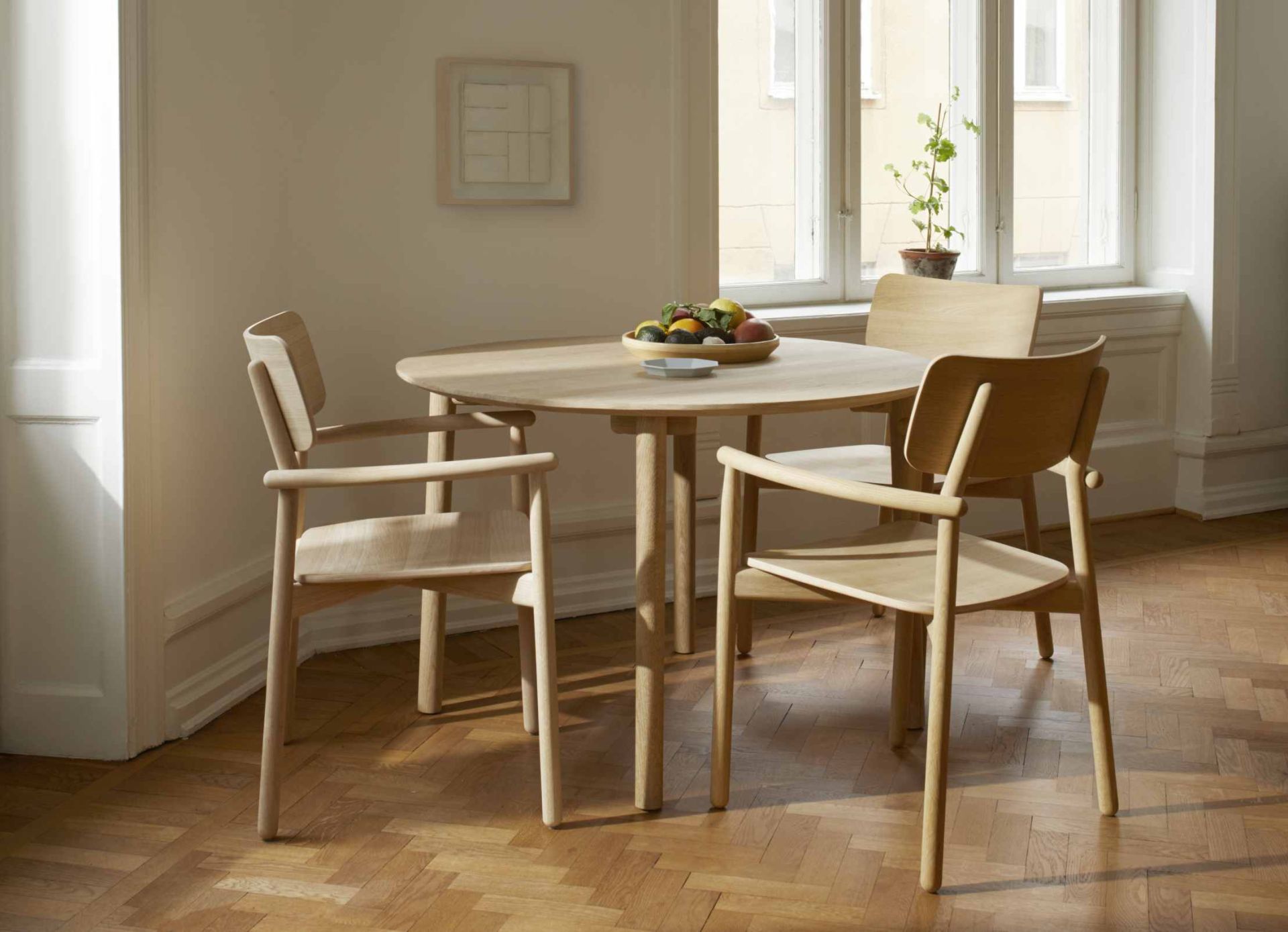 Hven Tisch Ø 110 x H 73 cm Skagerak by Fritz Hansen