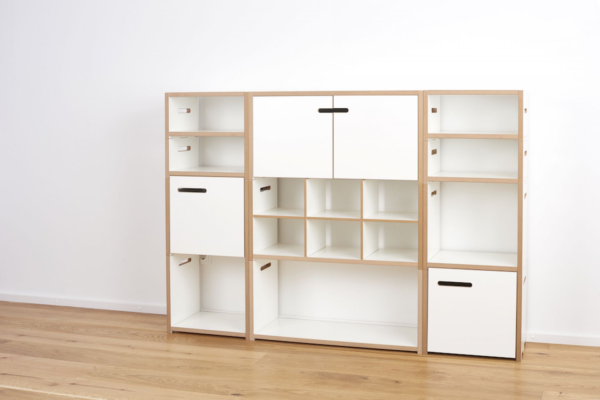 Tojo Halbstark Grundmodul Niedrig Regalserie Tojo Tojo Halbstark Grundmodul Niedrig Regalserie Tojo