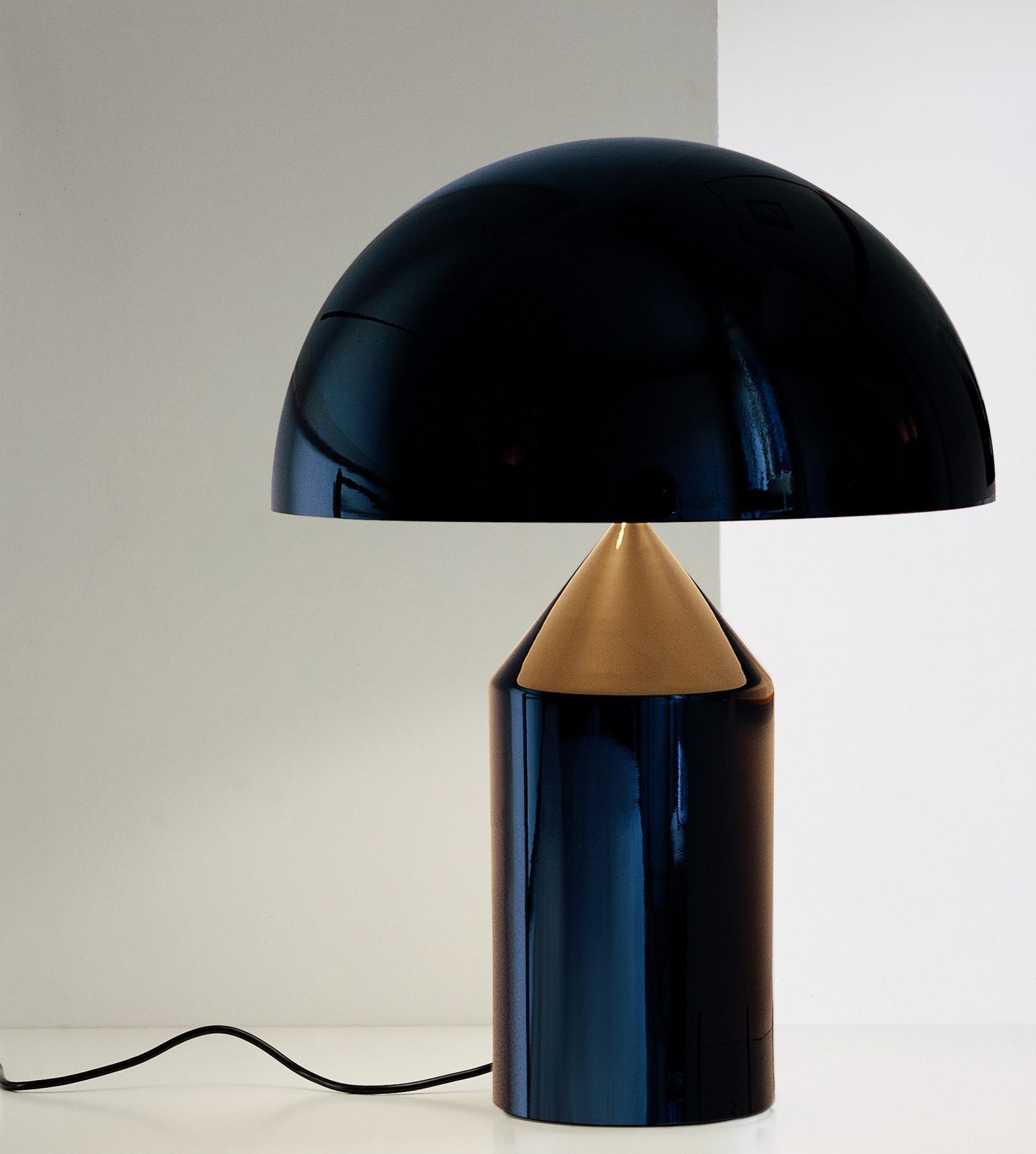 Atollo Aluminium Schwarz Oluce