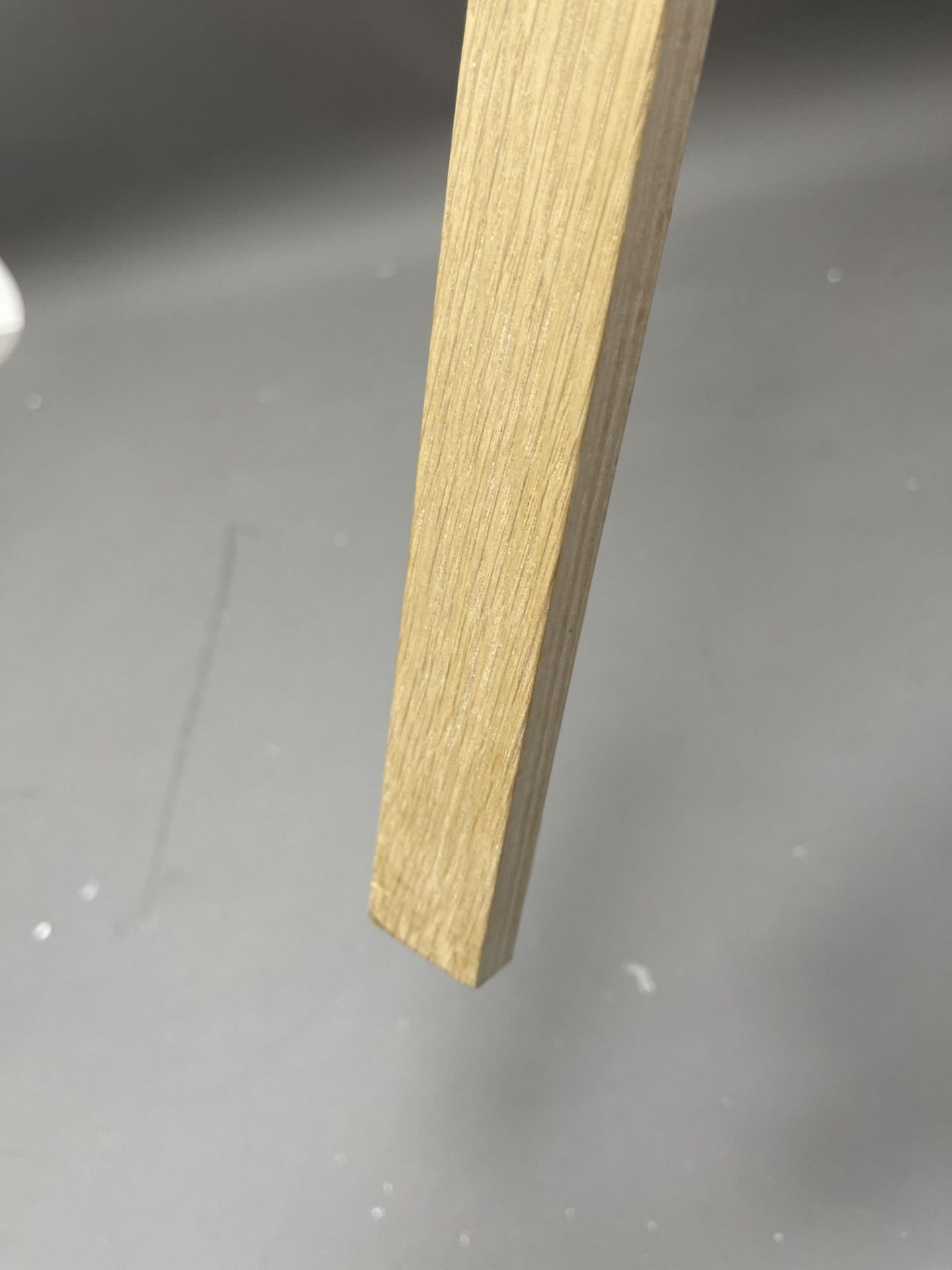 About a Stool AAS32 / AAS 32 Barhocker LOW EICHE GESEIFT / MELANGE CREAM Hay MÄNGELEXEMPLAR 