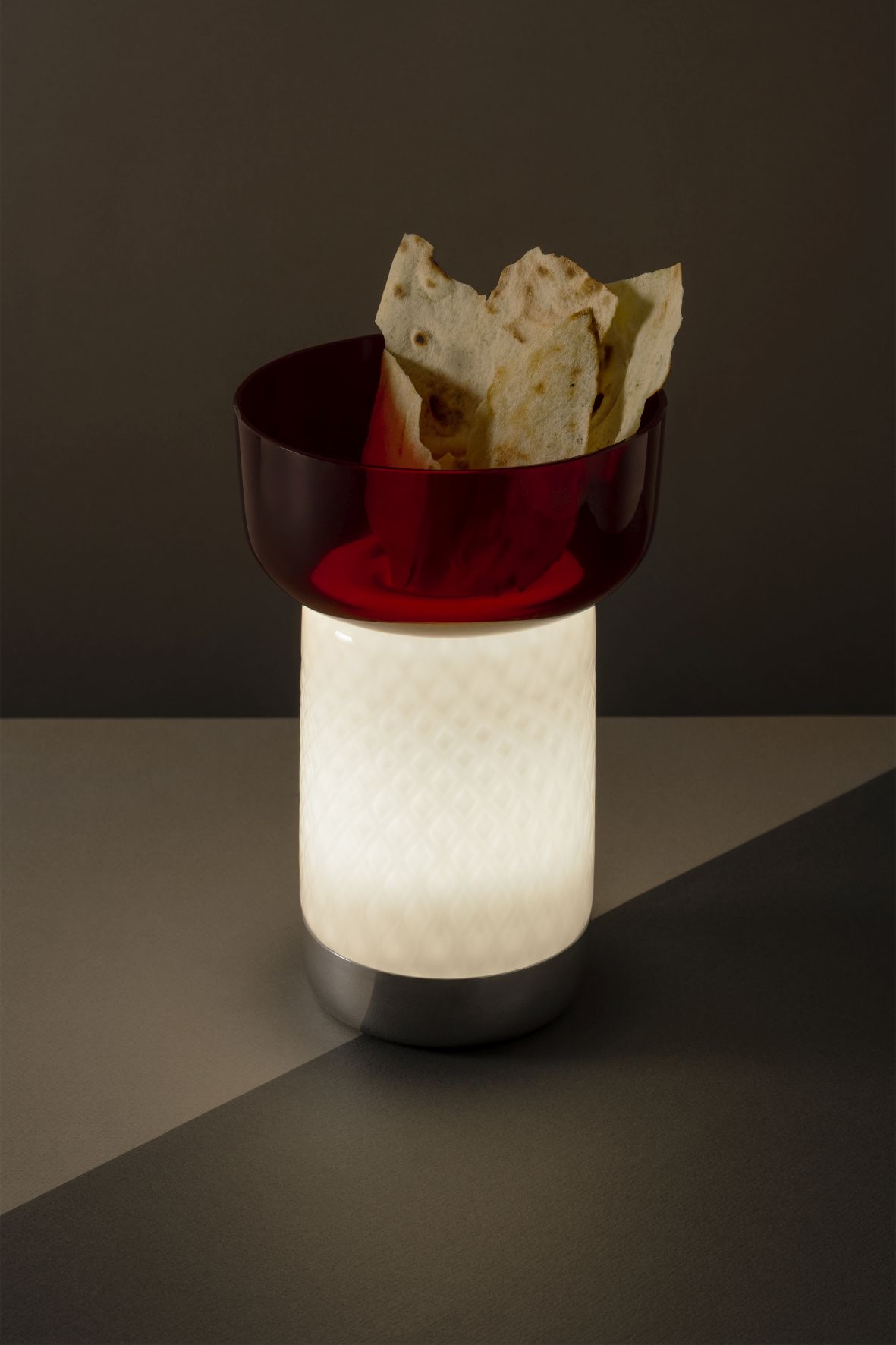 Bontà Akkuleuchte Körper mit Schale Artemide