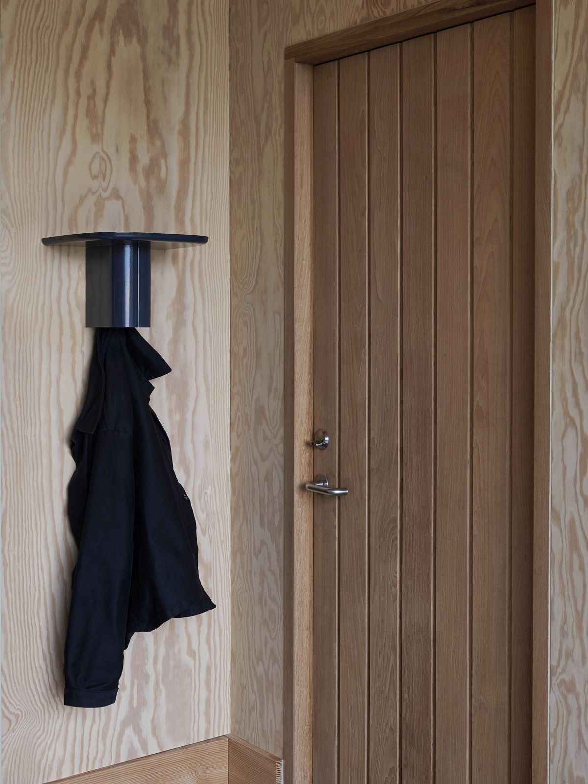 Korpus Shelf Small 1 hook Wandregal Hay