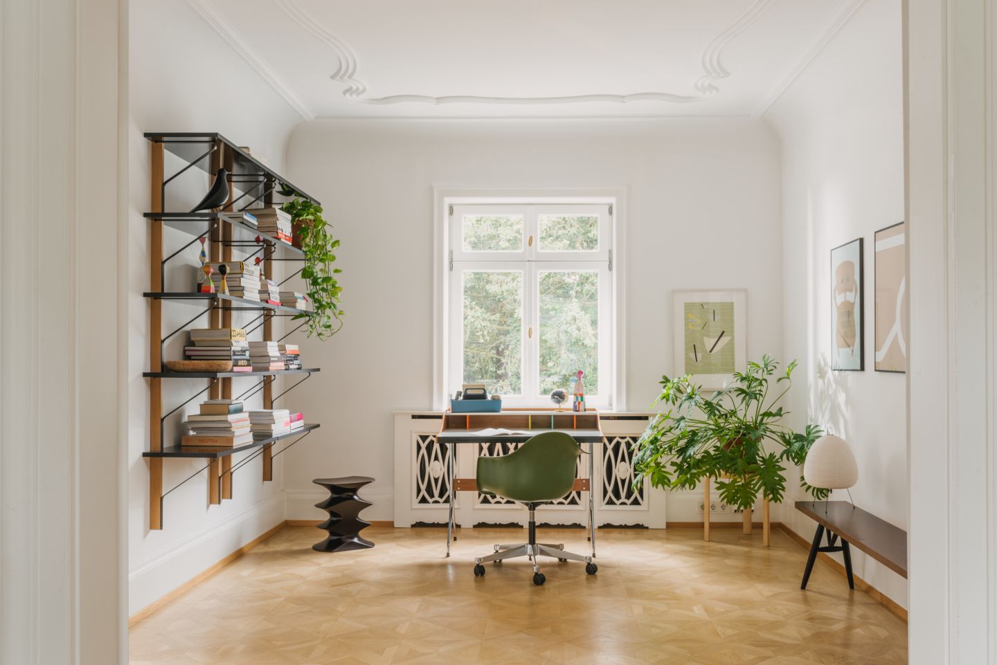 Eames Plastic Arm Chair PACC mit Sitzpolster Vitra