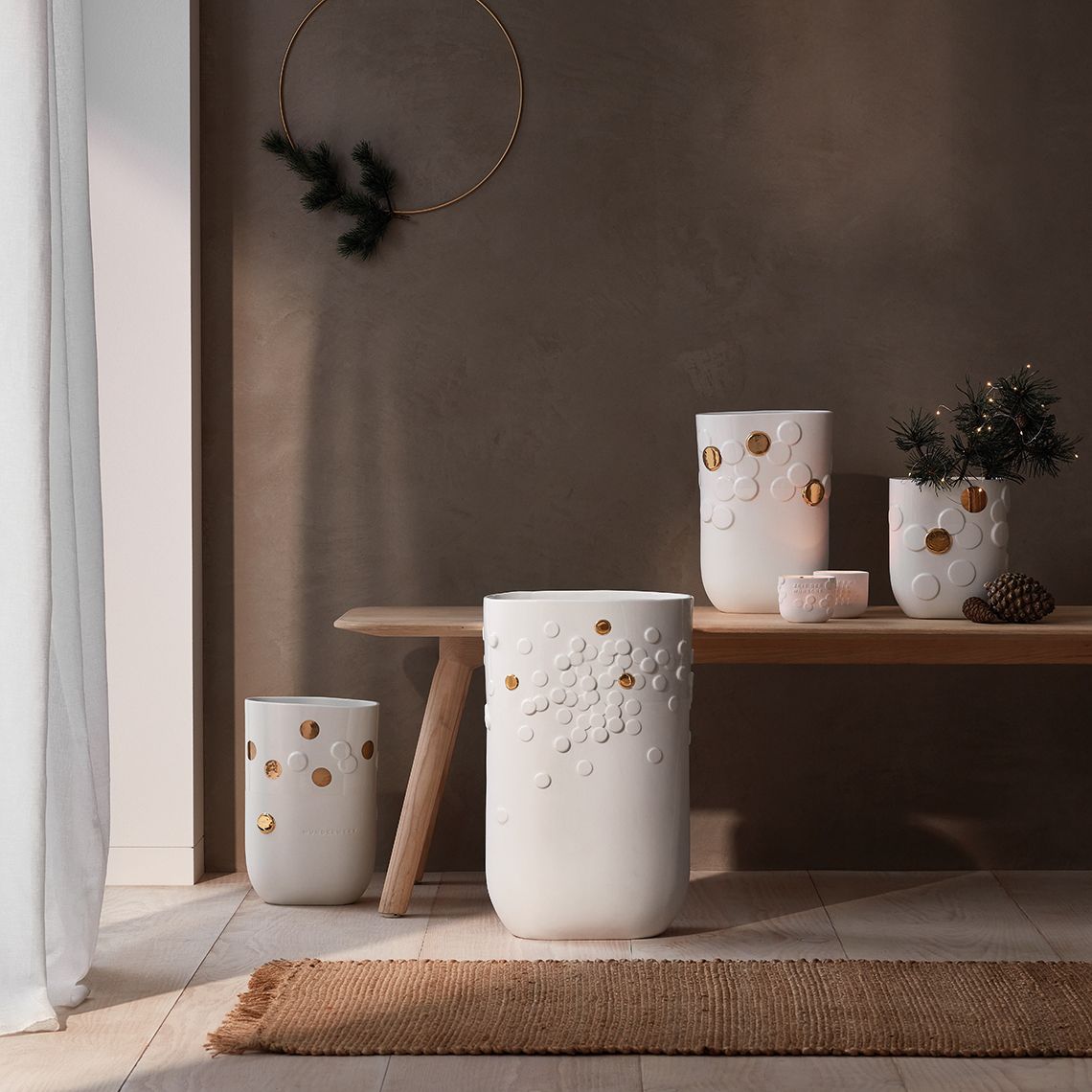 Goldener Punkt Vase Bodenvase Räder 