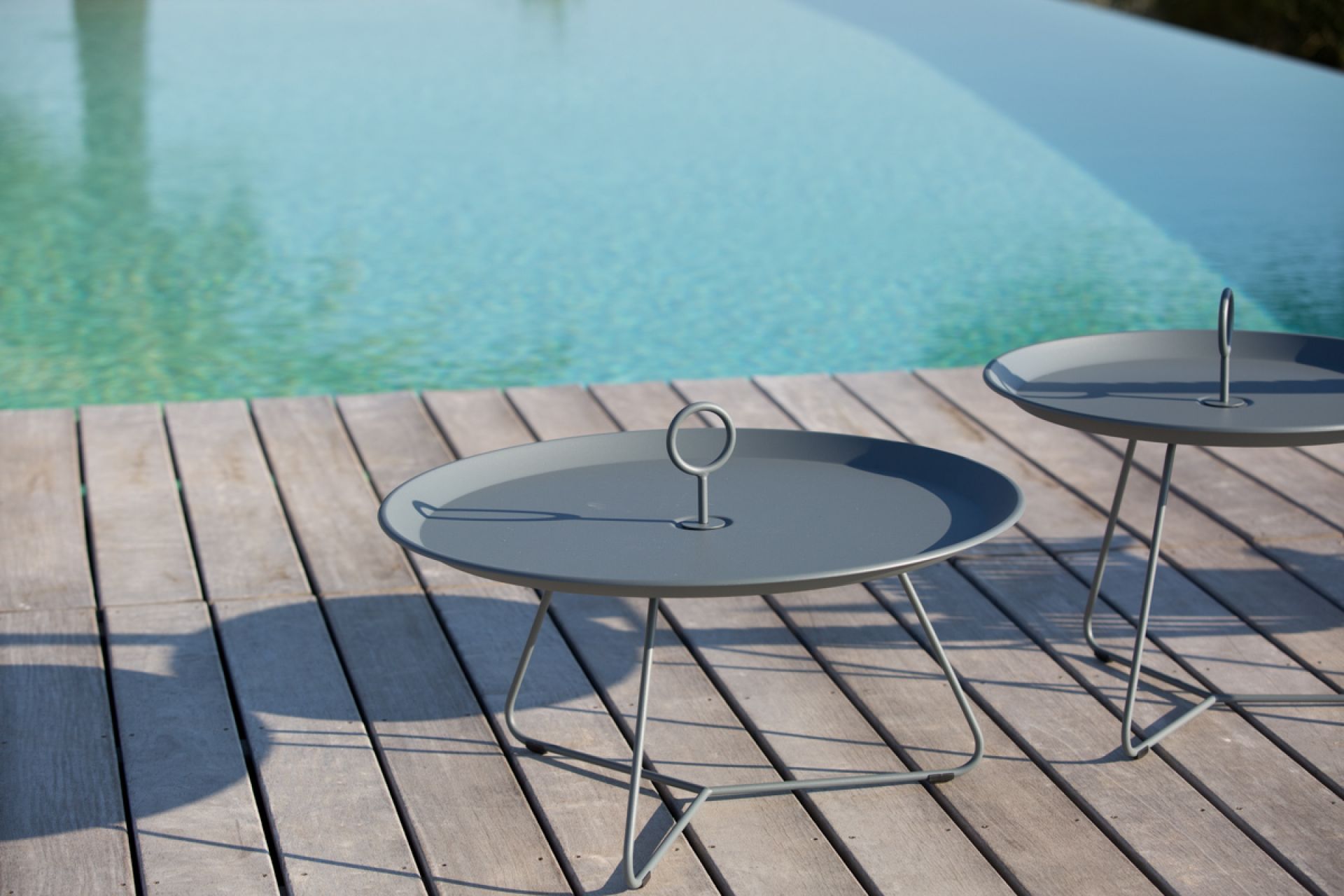 Eyelet Outdoor / Indoor Beistelltisch mittel Houe