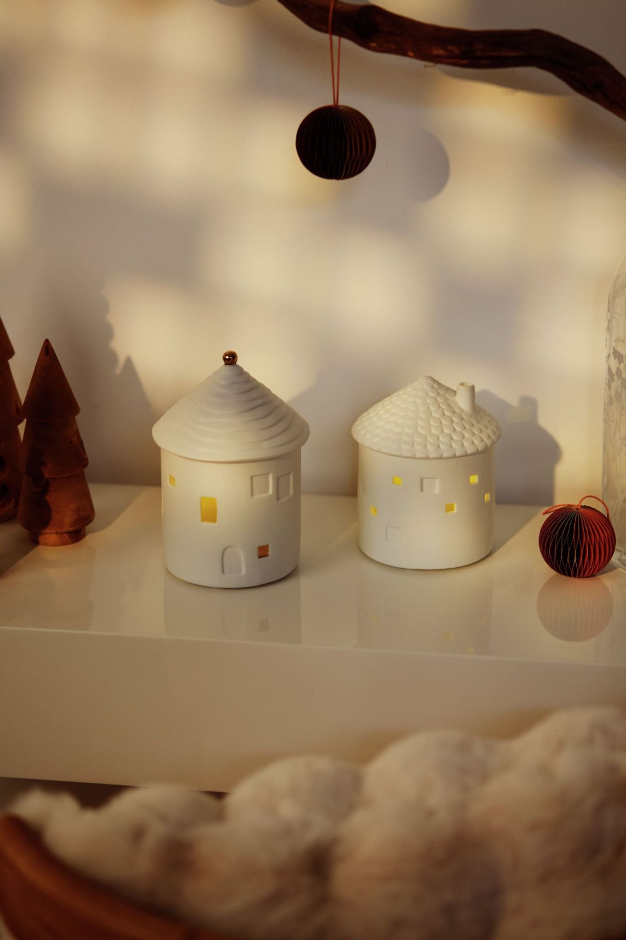 LED Lichthaus Kugel Räder