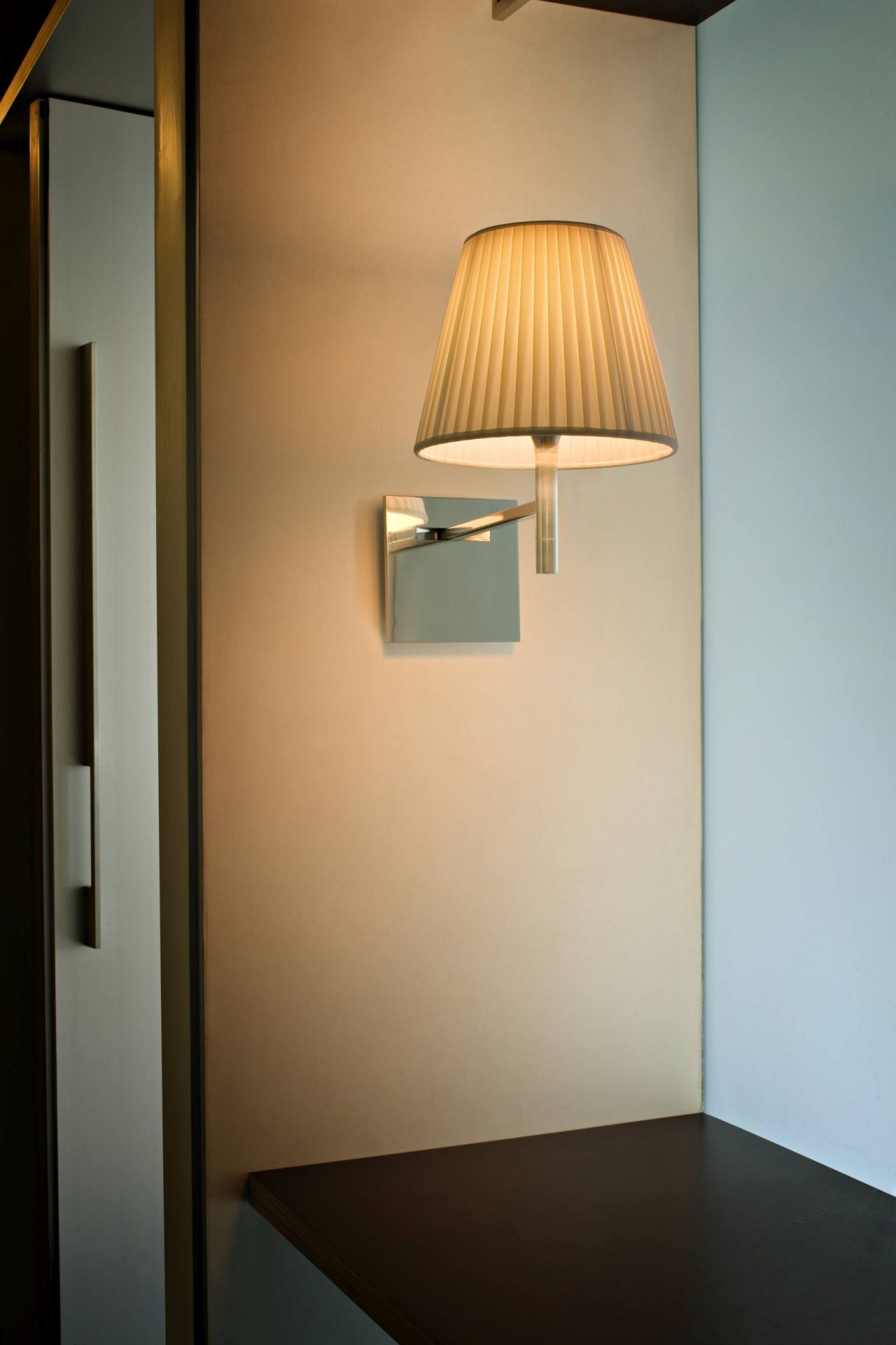 Ktribe Wandleuchte Flos