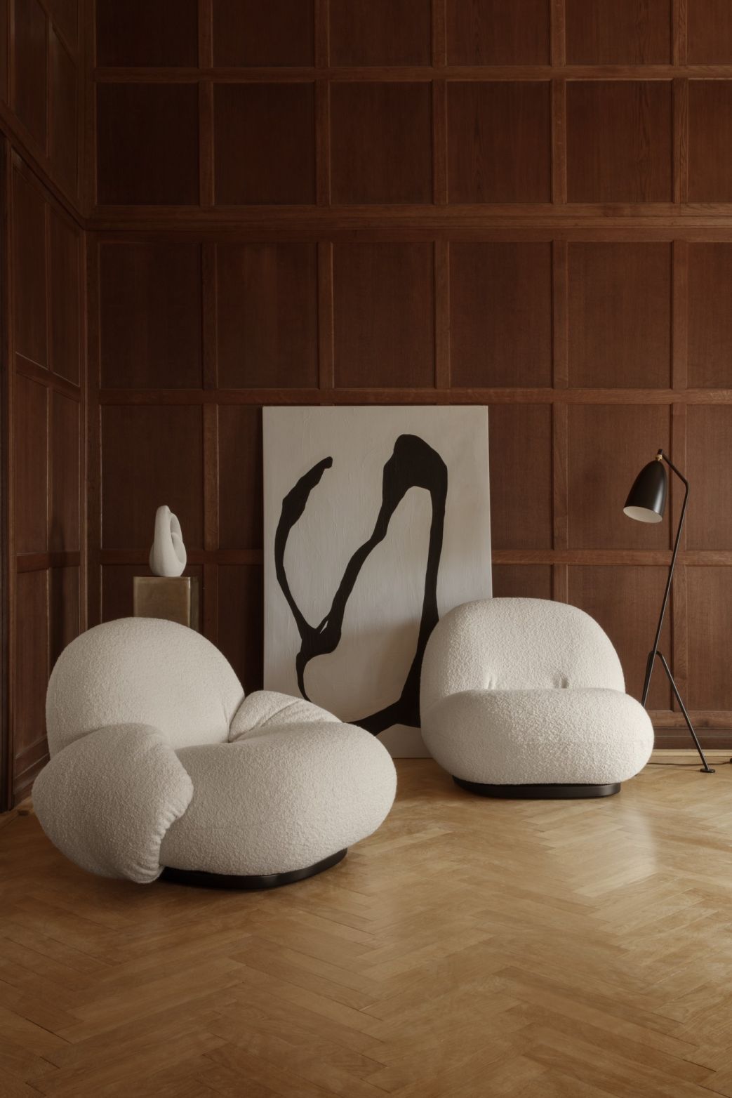 Pacha Lounge Chair Sessel mit Armlehnen Gubi
