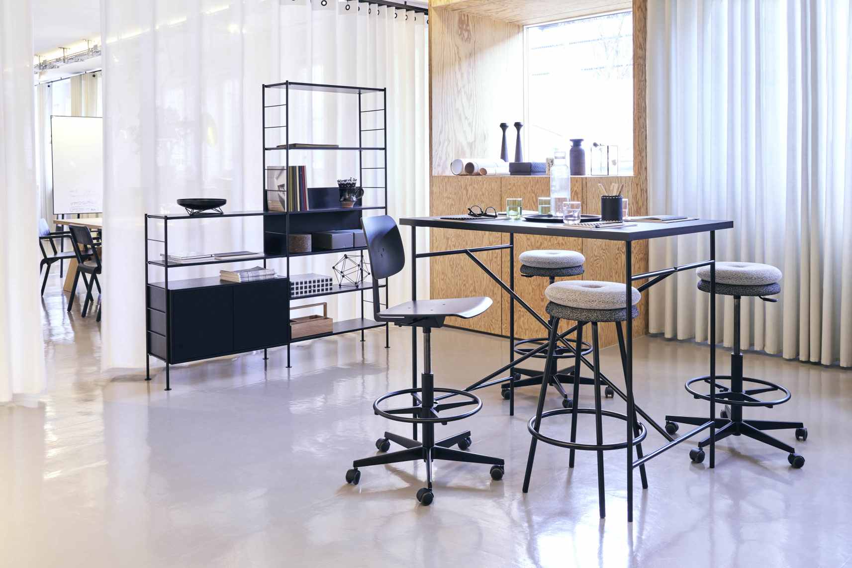 Mr. Square High Chair Adjustable Drehstuhl Richard Lampert