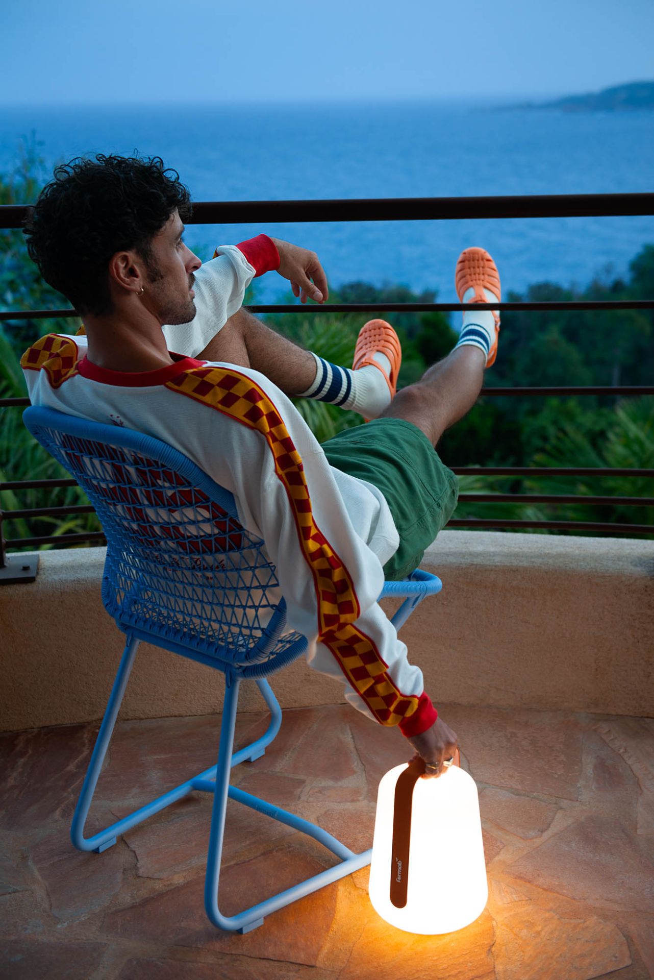 Balad 2 Tischleuchte H 38 cm Fermob Lehmgrau