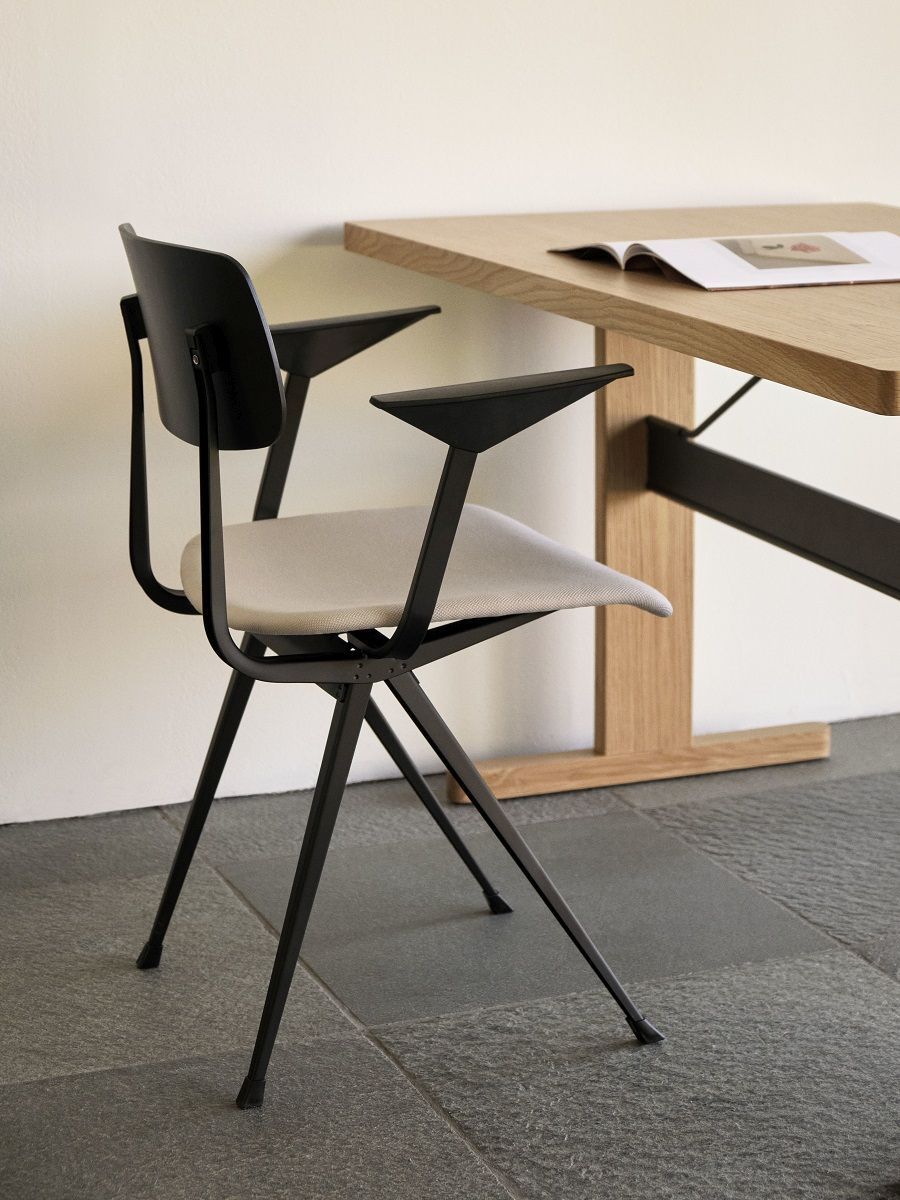 Result Armchair Armlehnenstuhl Hay