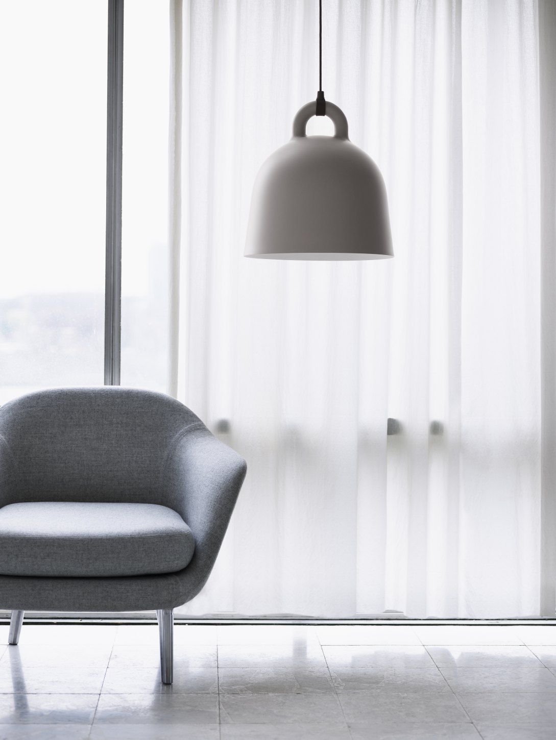 Bell Lamp Hängeleuchte Normann Copenhagen Sand Ø 35 cm