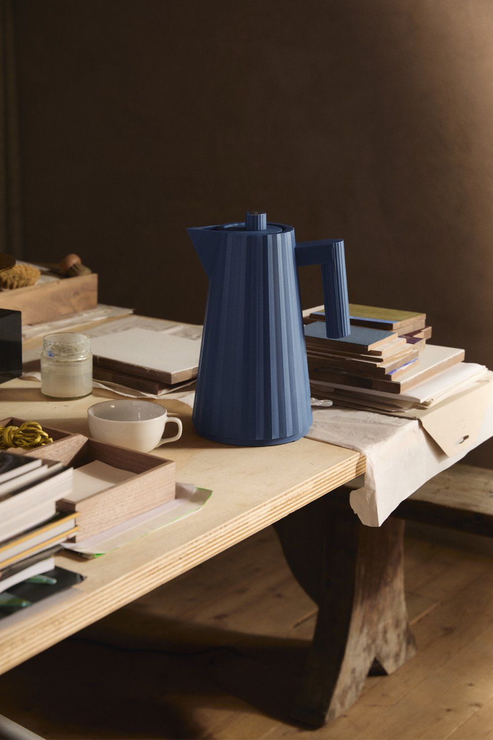 MDL06 Plissé Wasserkocher Alessi Blau