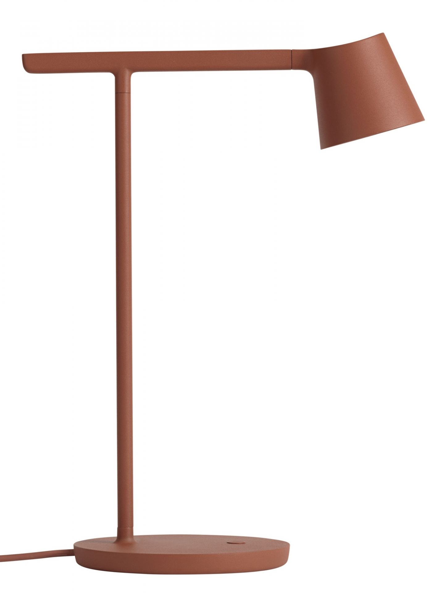 Nahaufnahme der modernen Tip Table Lamp Tischleuchte von Muuto in Kupferbraun.