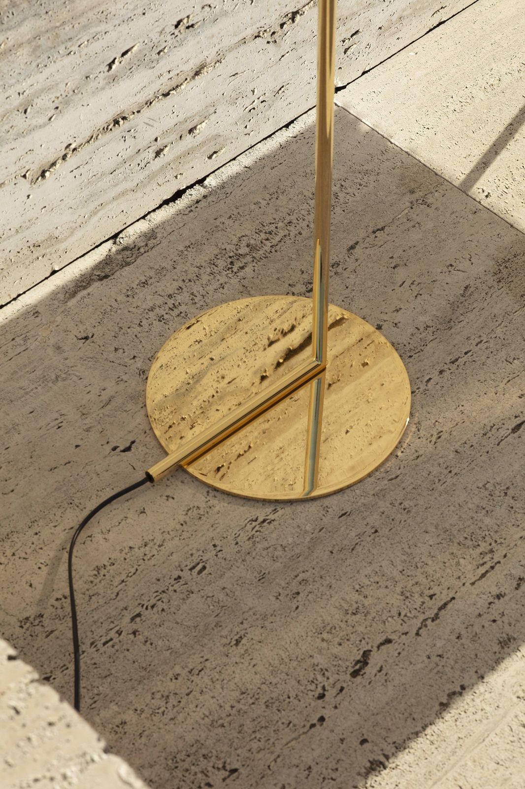 IC F1 Stehleuchte 24K Gold LIMITED EDITION Flos