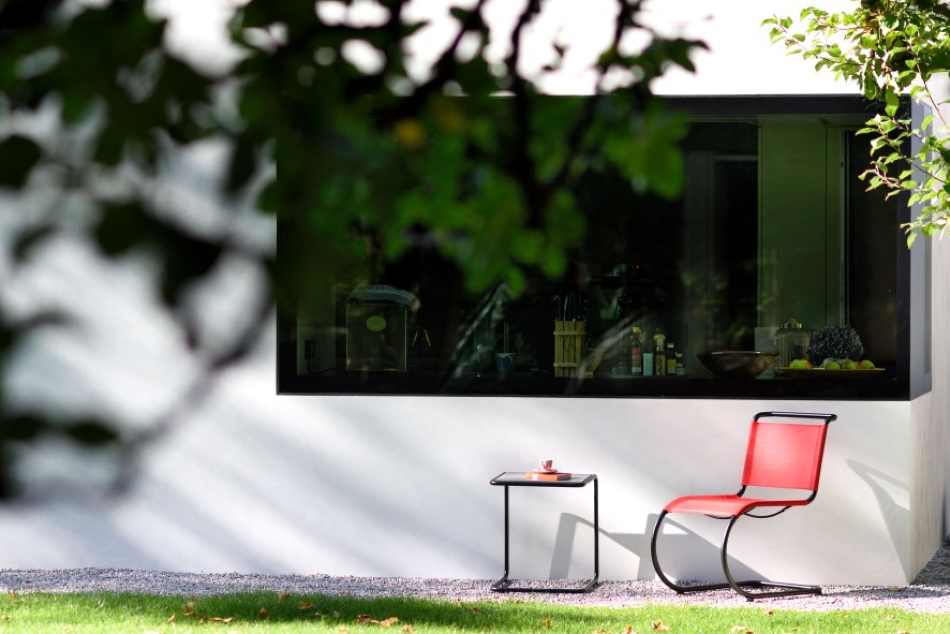 Set B 9 All Season Outdoor Beistelltische Thonet