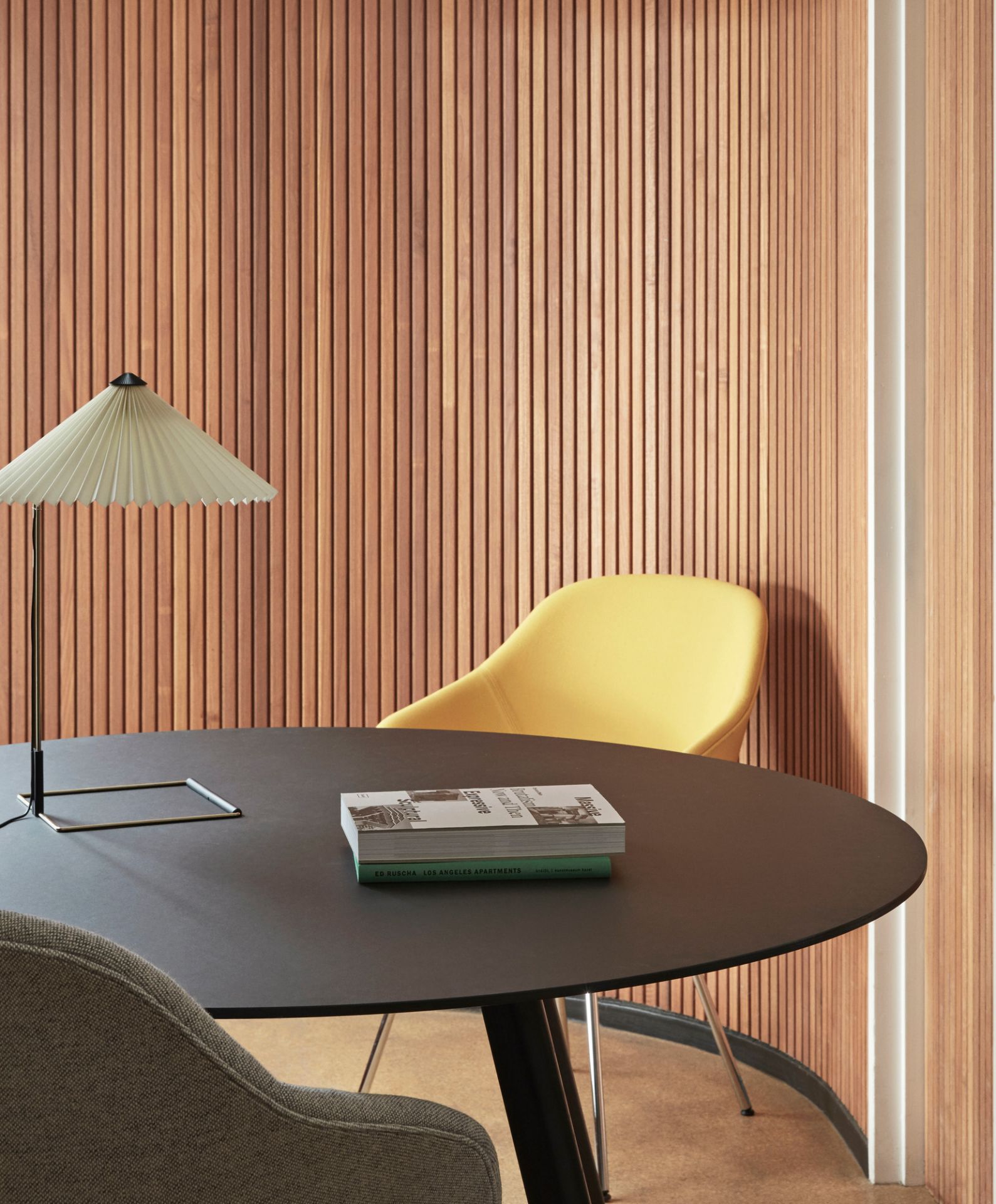 Copenhague Table CPH 25 Tisch rund  Ø 140 cm Hay