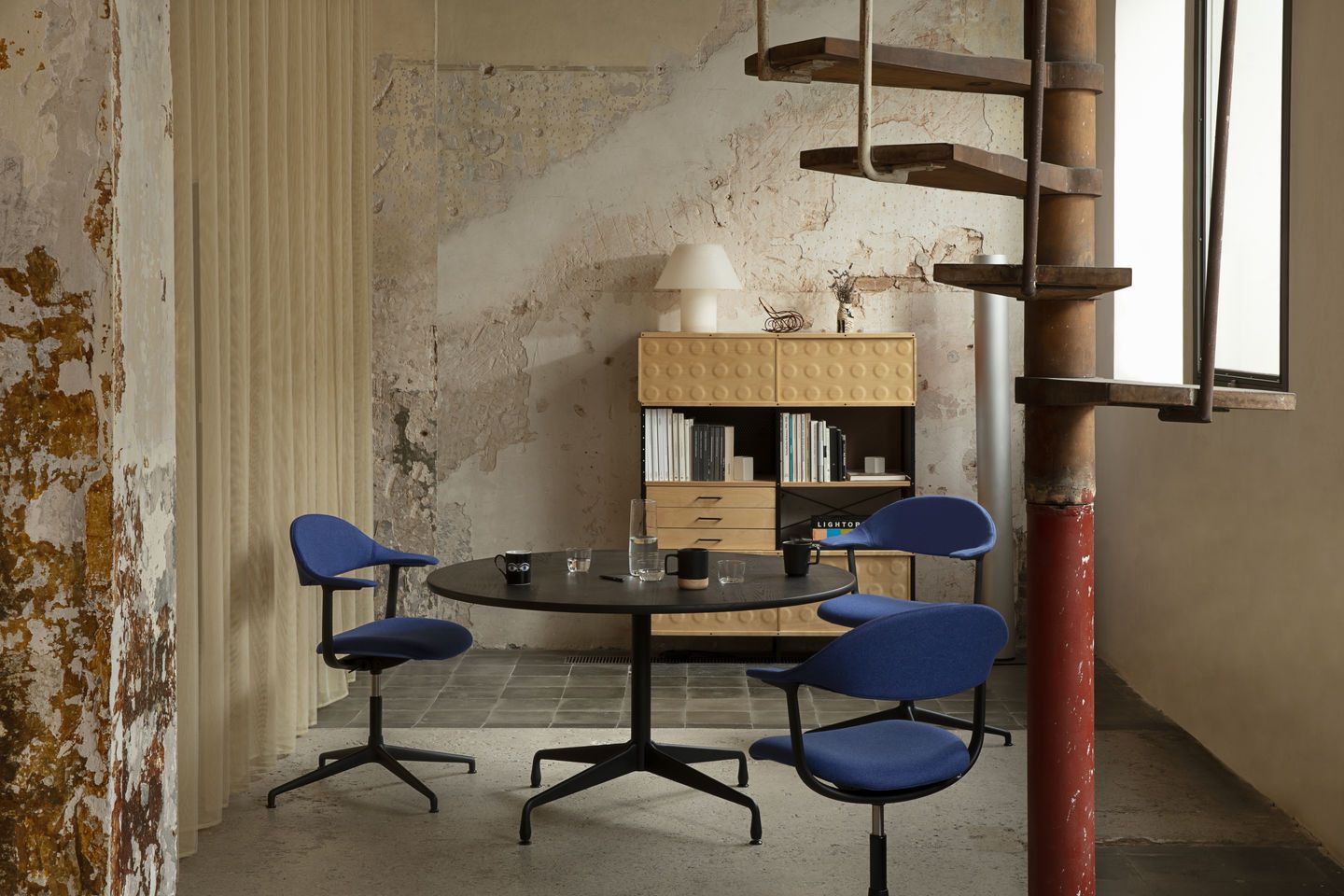 Mynt Rücken und Sitz Kunststoff Bürodrehstuhl Vitra