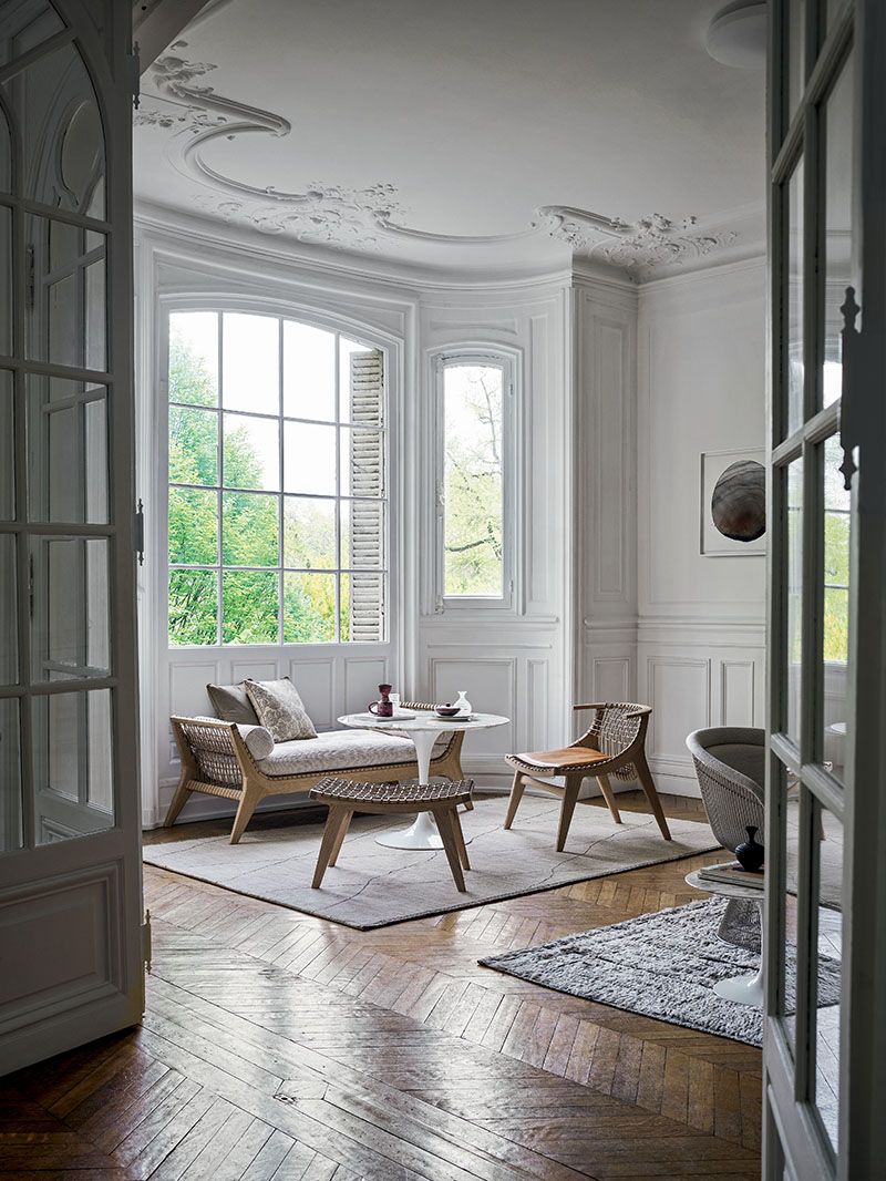 Klismos Sessel mit Holzrückenlehne und Filzgleiter Knoll International