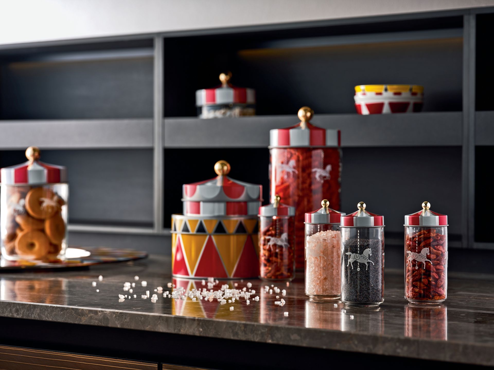 Circus Set aus zwei Gewürzbehältern MW68S2 Alessi
