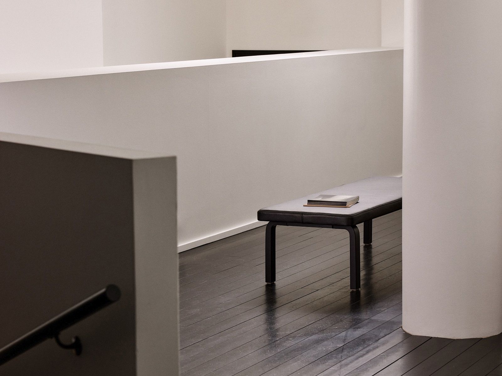 Bench 167 Bank Artek