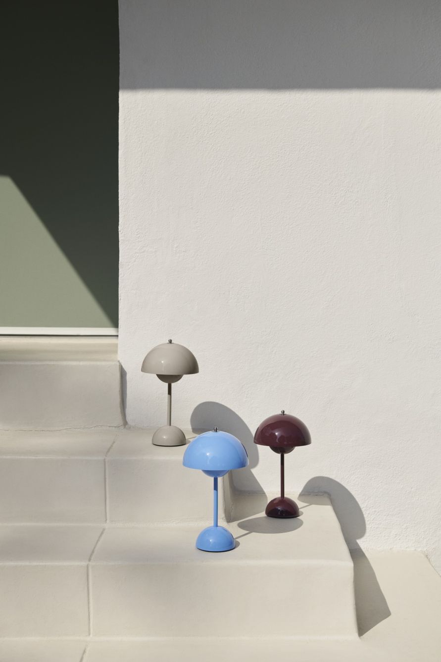 Flowerpot VP9 Portable Akkuleuchte / Tischleuchte mit USB STONE BLUE AndTradition EINZELSTÜCK