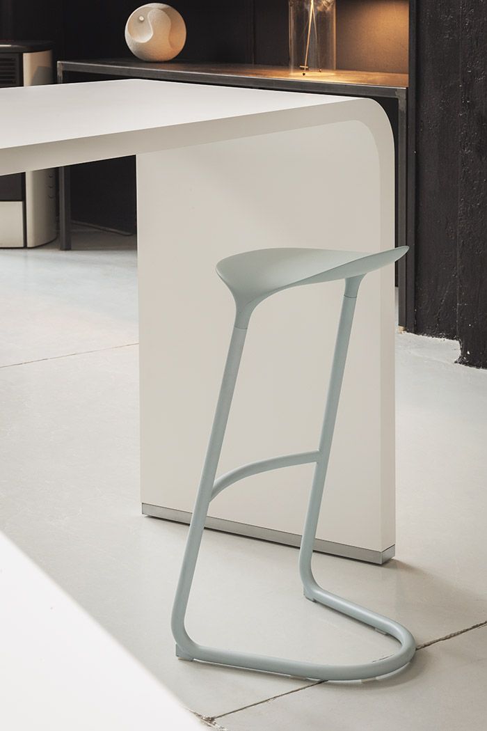 Cross S451 / S452 Indoor Freischwinger-Hocker La Palma