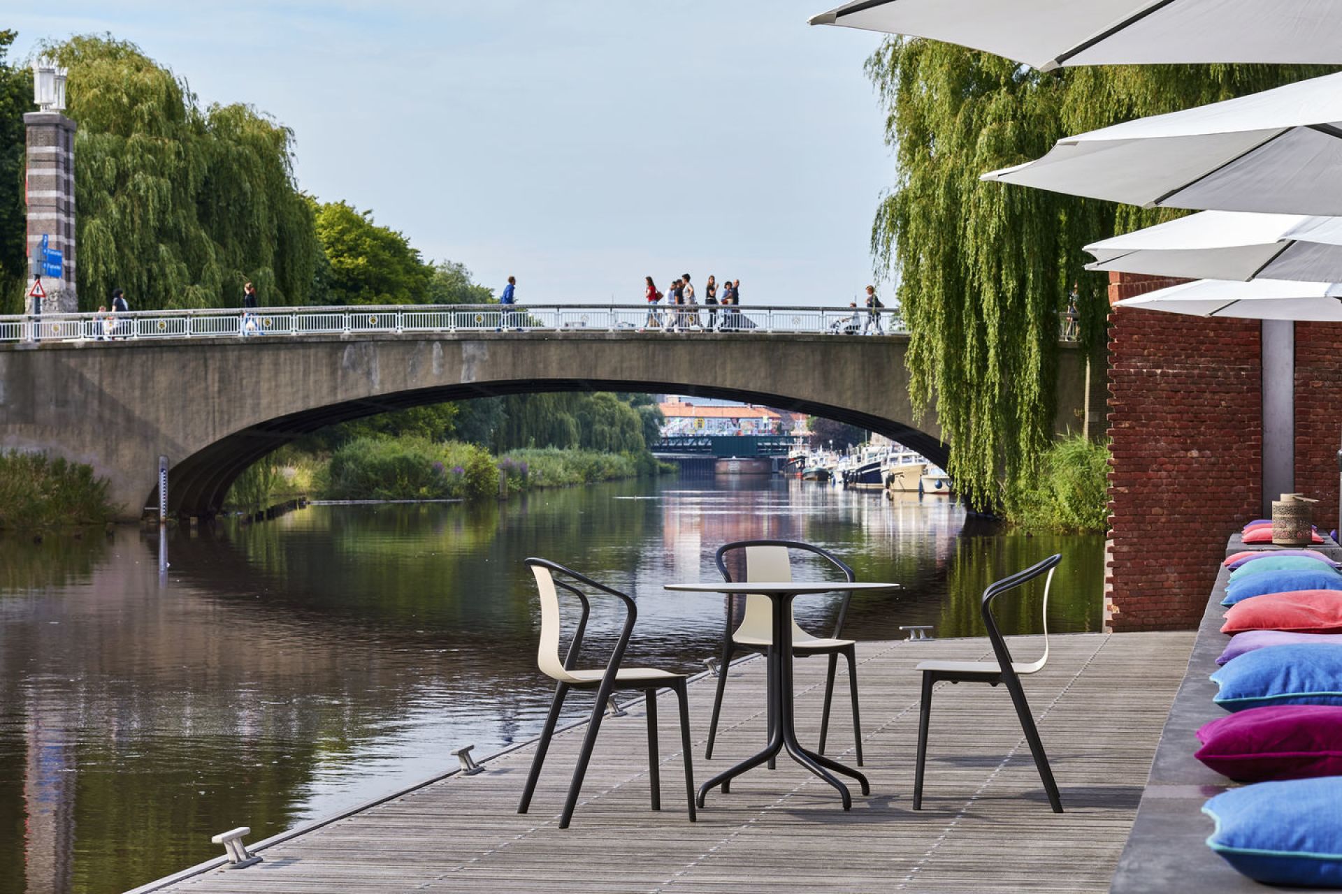 Belleville Armchair Plastic Stuhl Vitra