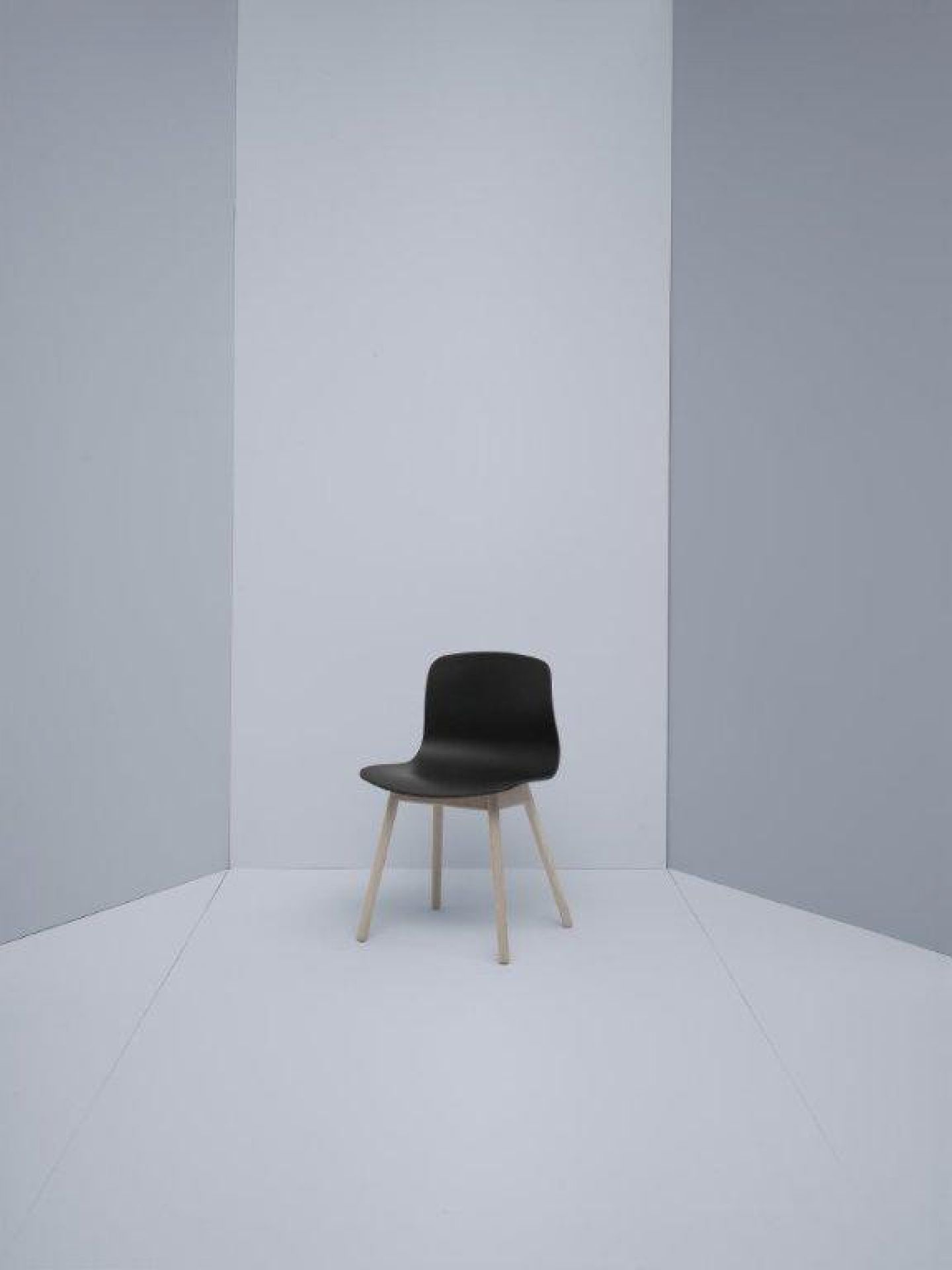 About a Chair AAC12 / AAC 12 Stuhl Hay About a Chair AAC12 / AAC 12 Stuhl Hay