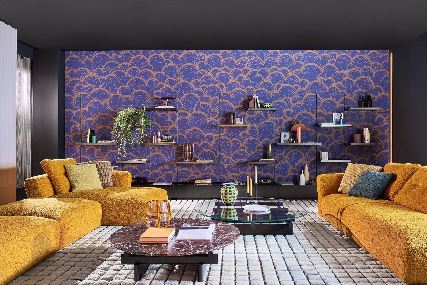 Sengu Bold lineares Sofa Cassina