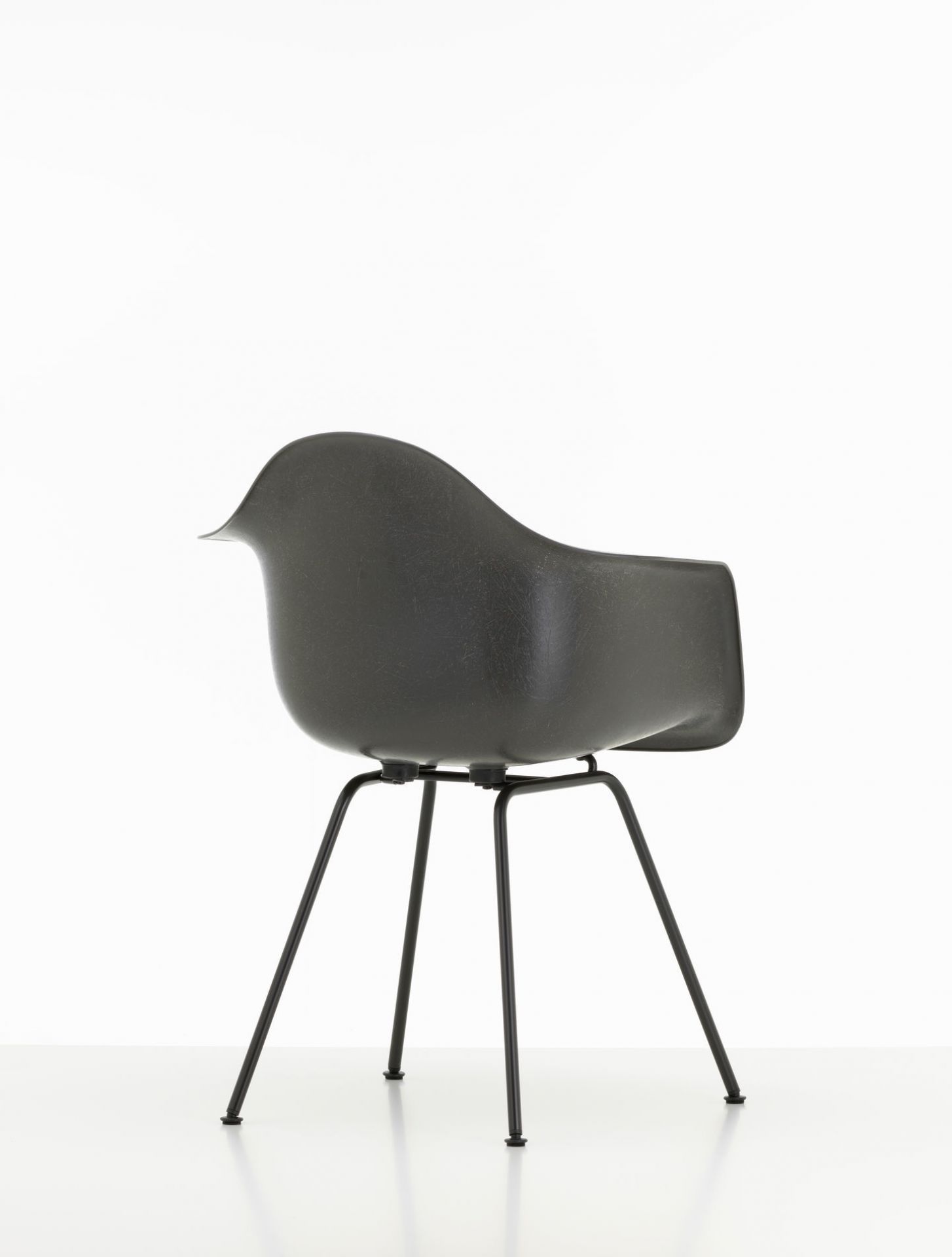 Eames Plastic Arm Chair DAX Stuhl Vitra Schwarz - Tiefschwarz