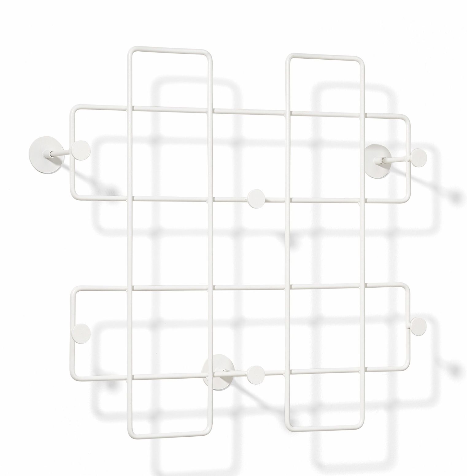 Weiße Bazar Wandgarderobe von Richard Lampert, große Ausführung, modernes Design mit runden Haken.