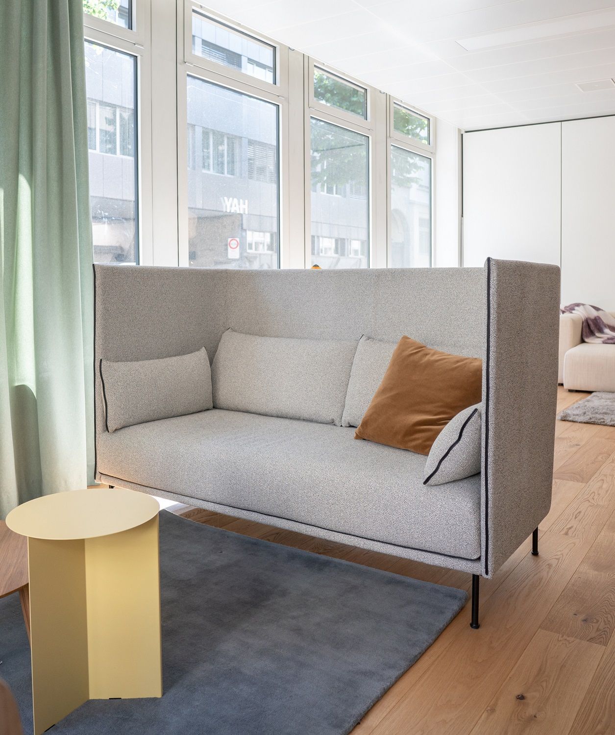 Slit Table Round High Beistelltisch / Couchtisch Hay 
