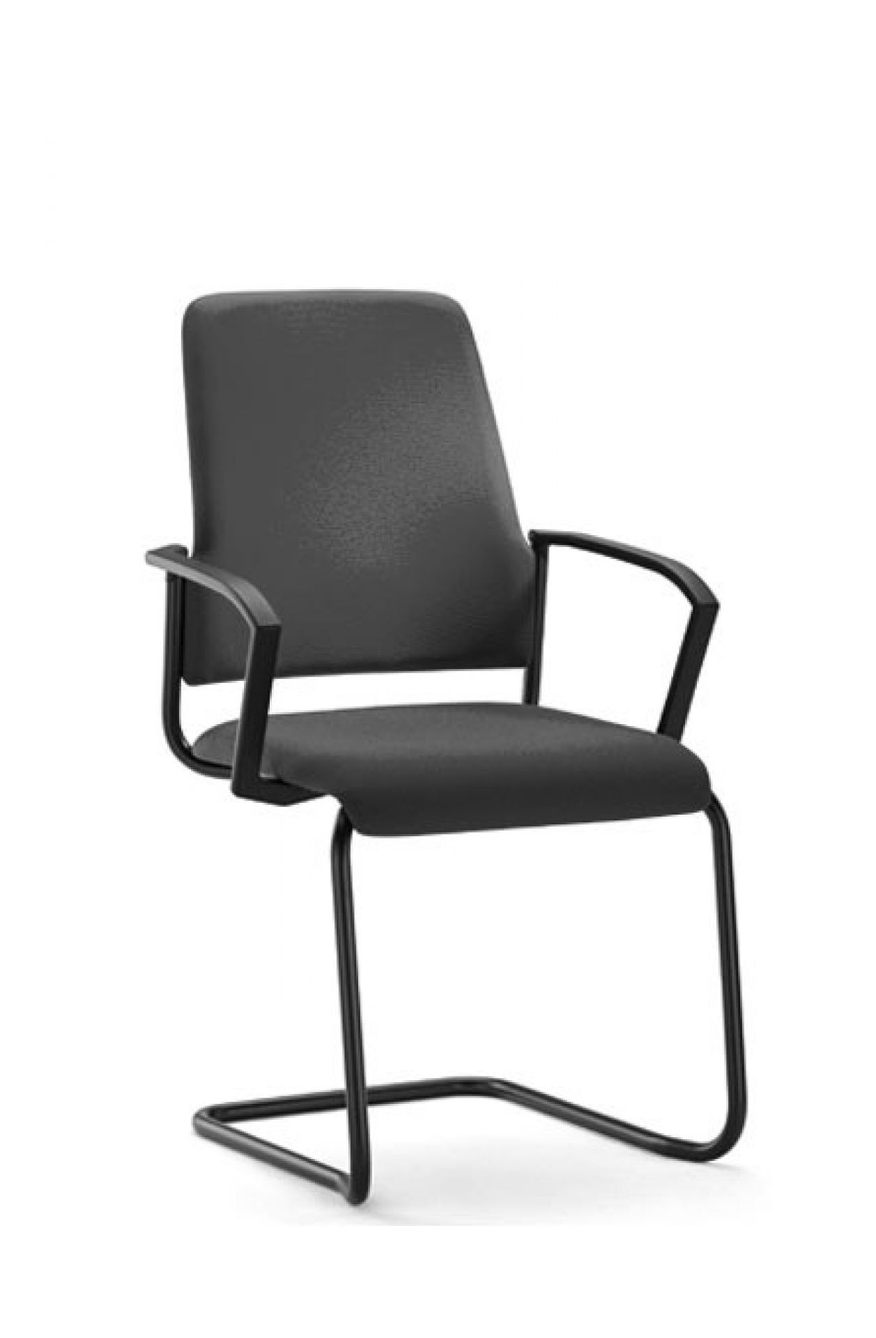 Schwarzer Goal Freischwinger von Interstuhl mit Armlehnen für Büro und Konferenzräume.