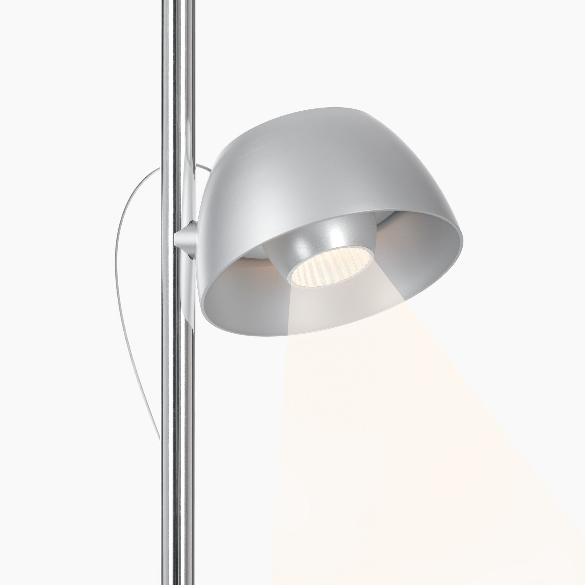 Irio S Stehleuchte Baltensweiler