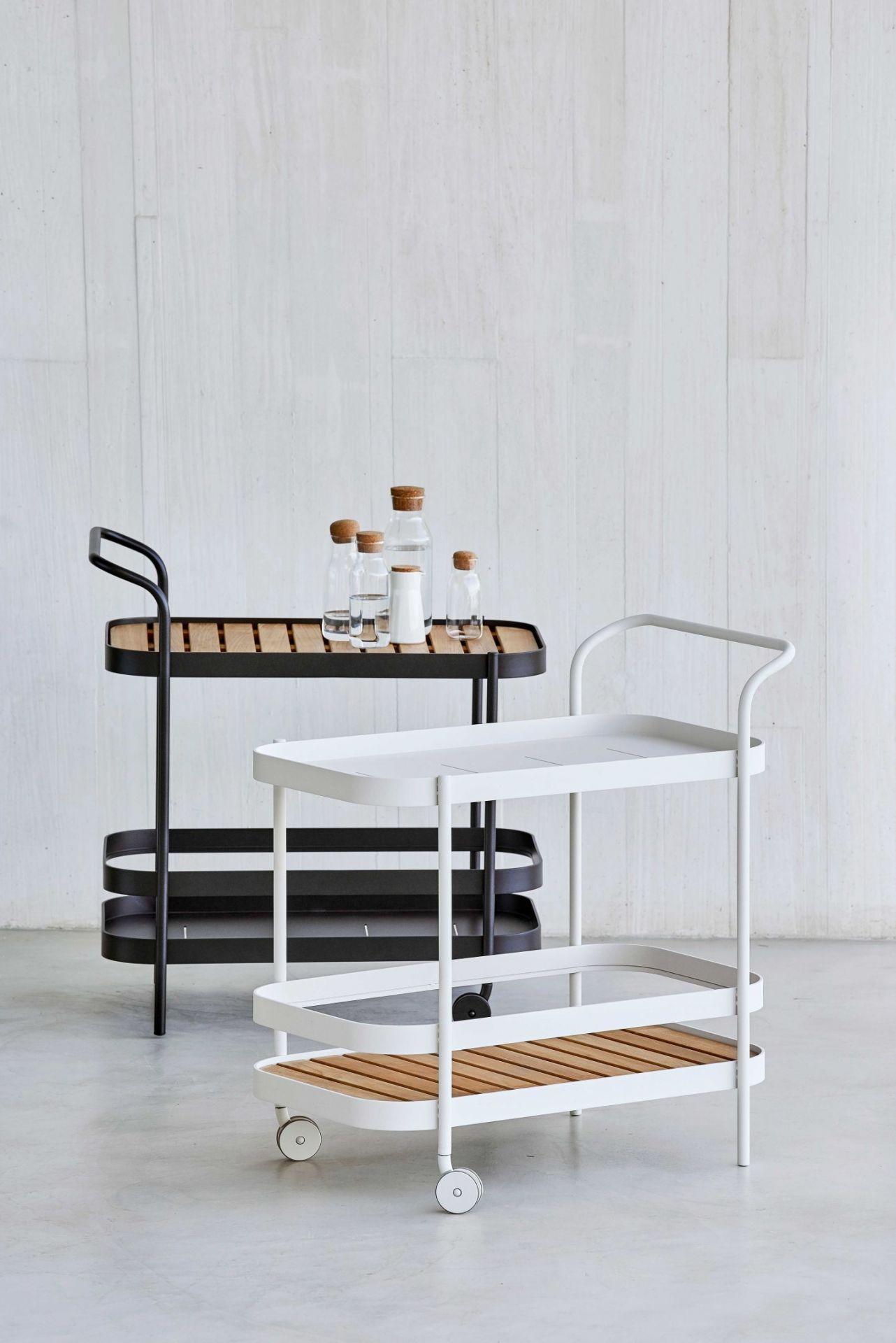 Roll Barwagen Lavagrau Cane-Line