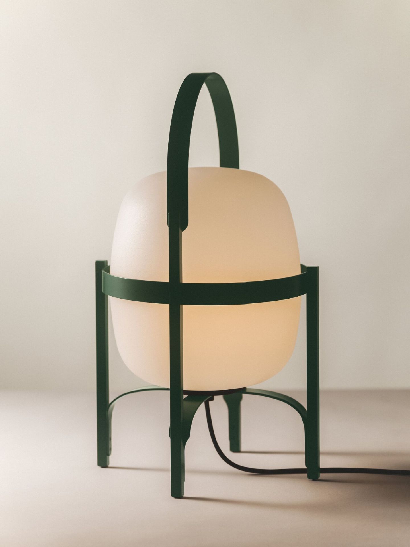 Cesta Exterior Tischleuchte Outdoor English Green Santa & Cole