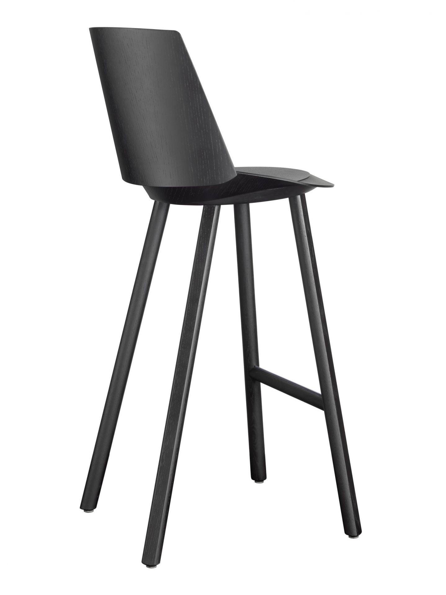 ST10 Jean Hocker mit Rückenlehne e15