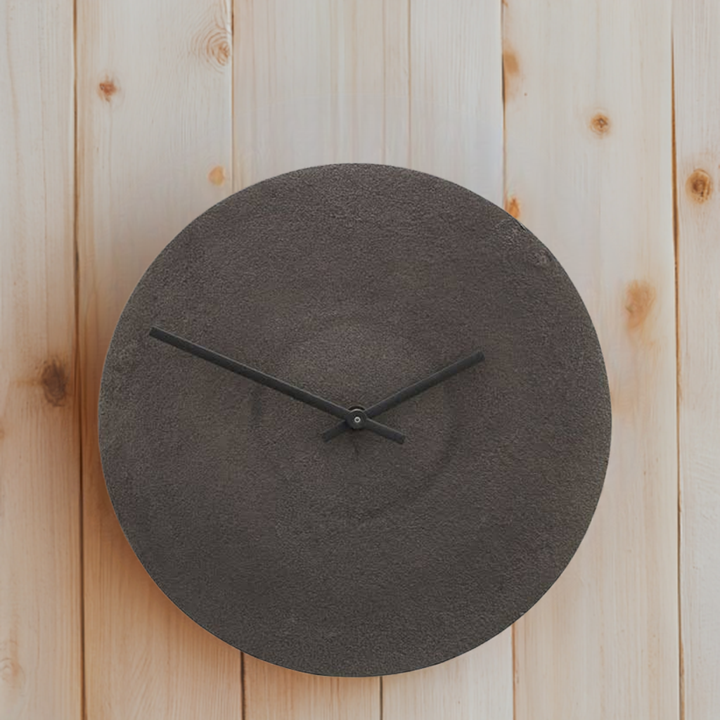 Thissur Antique Metallic Clock Wanduhr House Doctor  EINZELSTÜCK