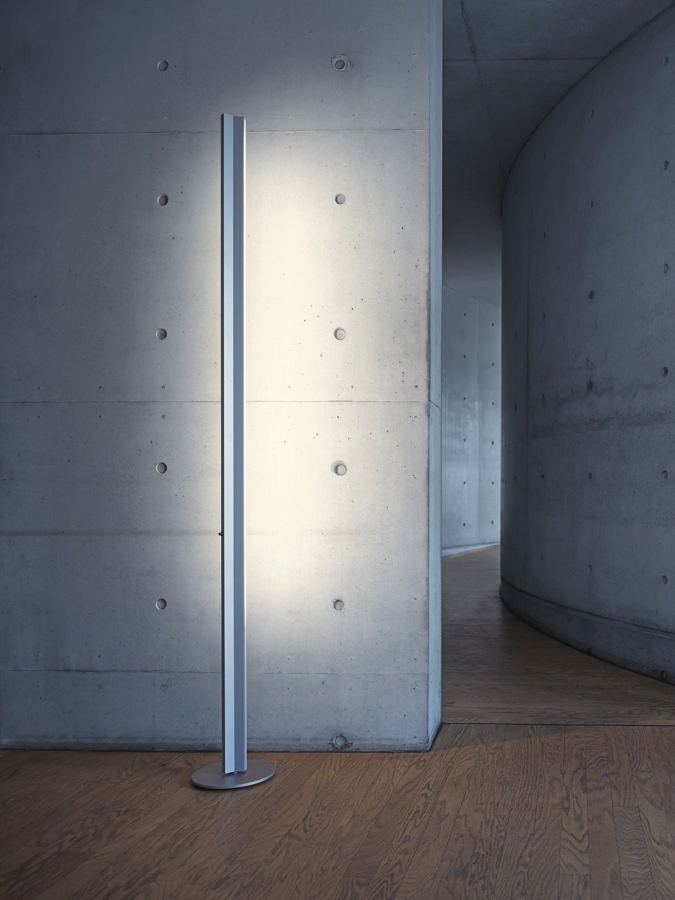 Ypsilon Stehleuchte Belux