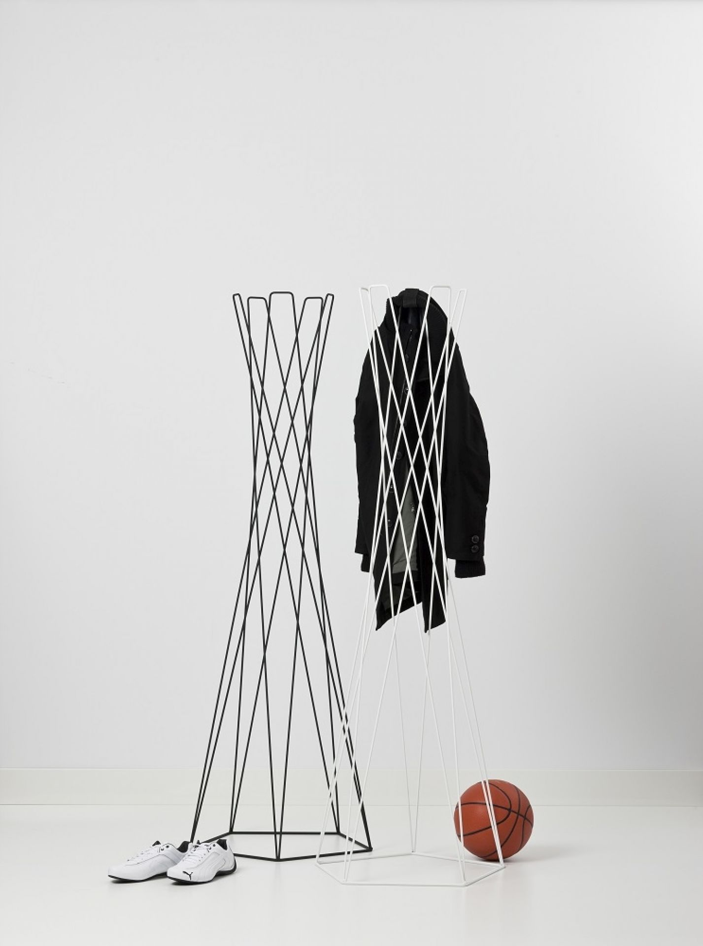 Basket Standgarderobe Cascando