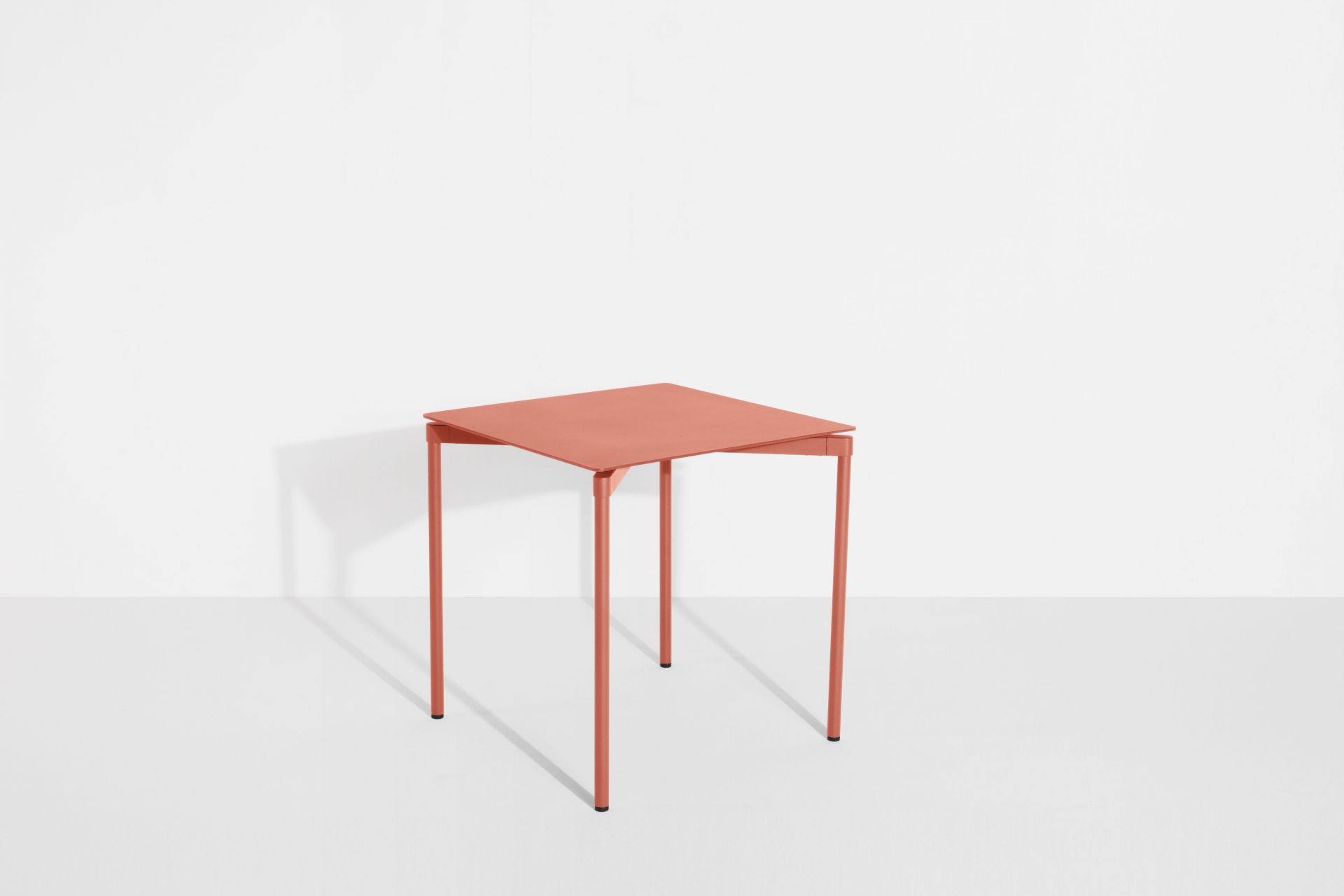 Fromme Dining Table Square Esstisch Quadratisch Petite Friture Coral